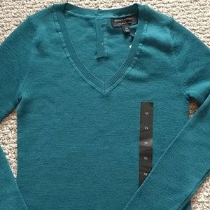 NWT Banana Republic Vneck LS Sweater Teal